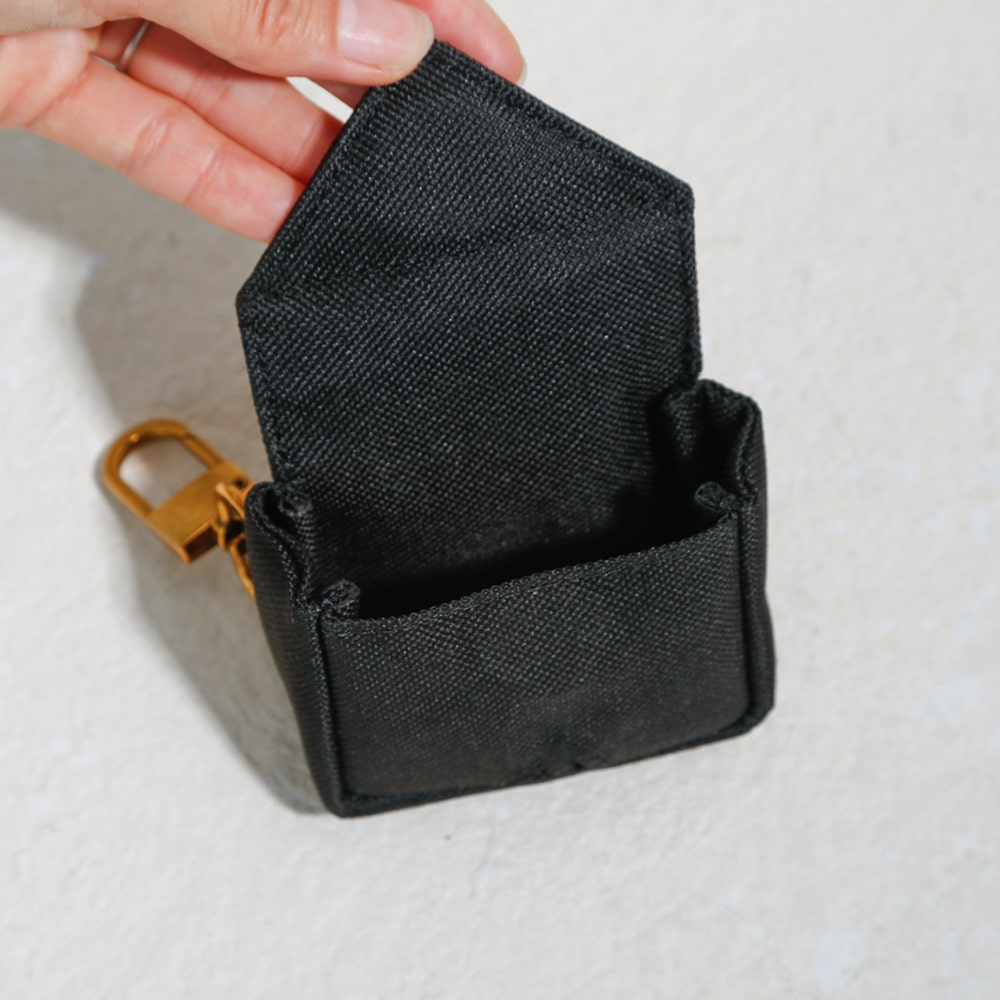 black poo bag holder trendy high end